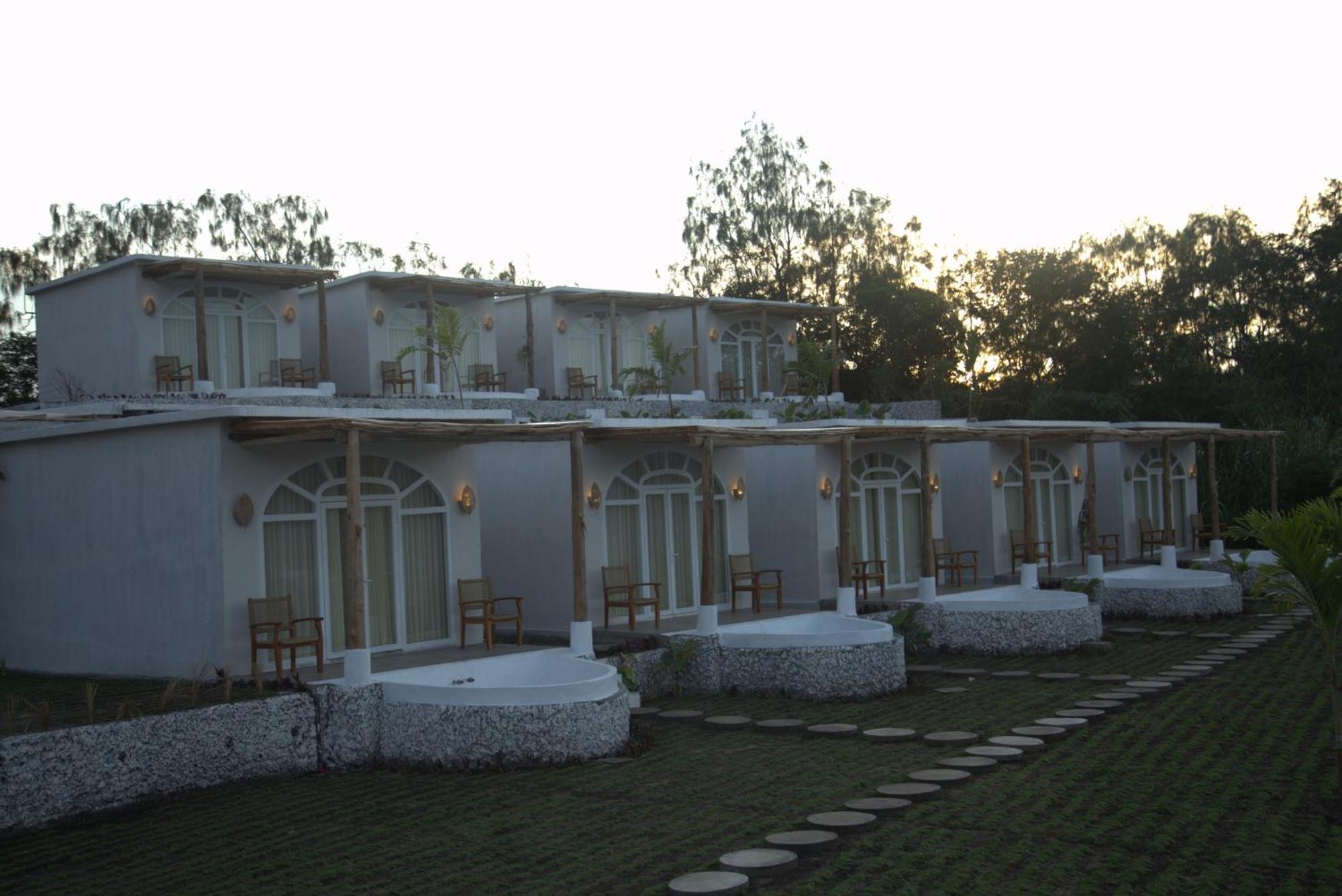 Cinze Villas And Hot Spring Kubupenlokan Buitenkant foto